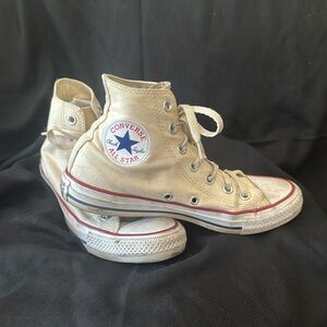 Converse—Cream colors canvas—Women’s size 7.5—Men’s size 5.5